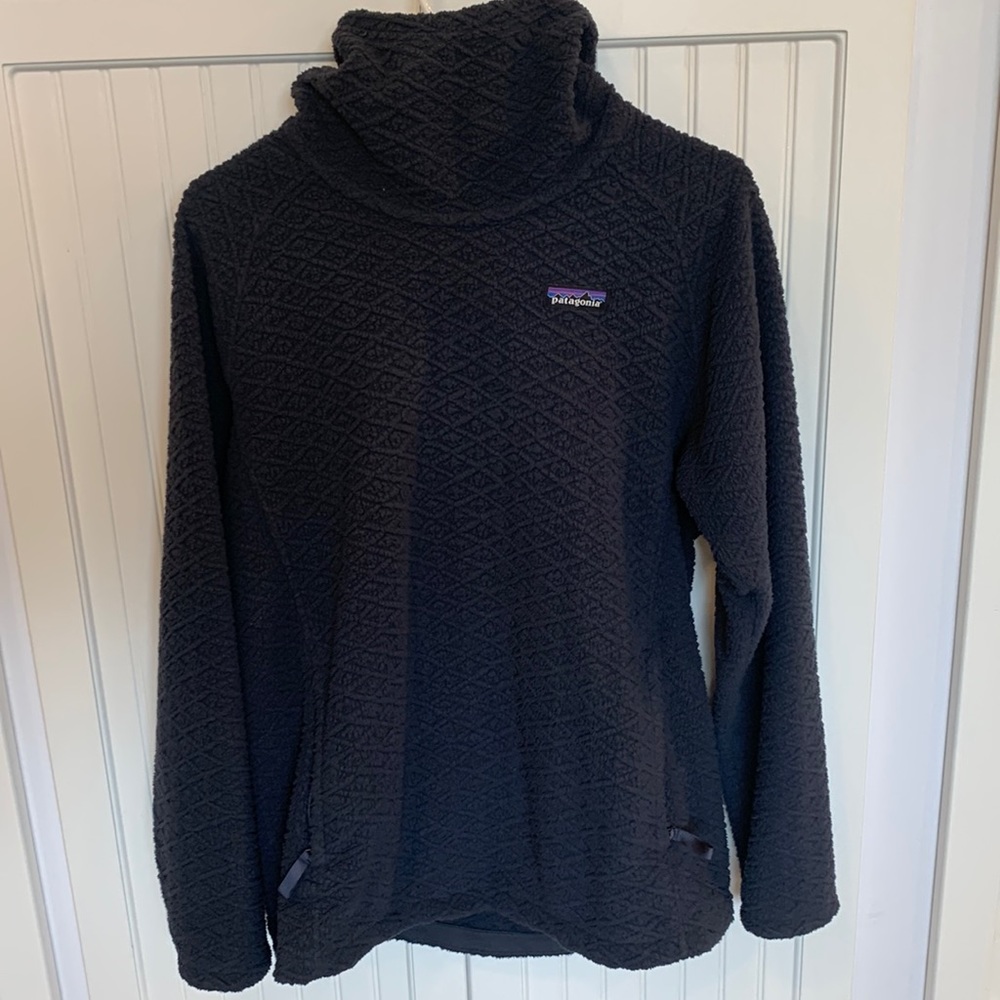 Patagonia womens navy fleece pull over